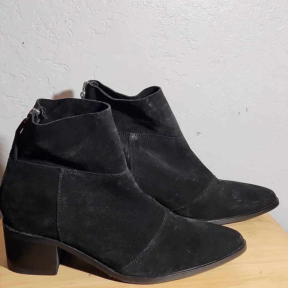BLACK Suede Studio Heeled Back Zipper Bootie 10